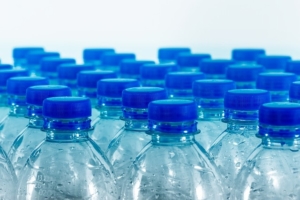Mikroplastik im Leitungswasser - Plastikflaschen